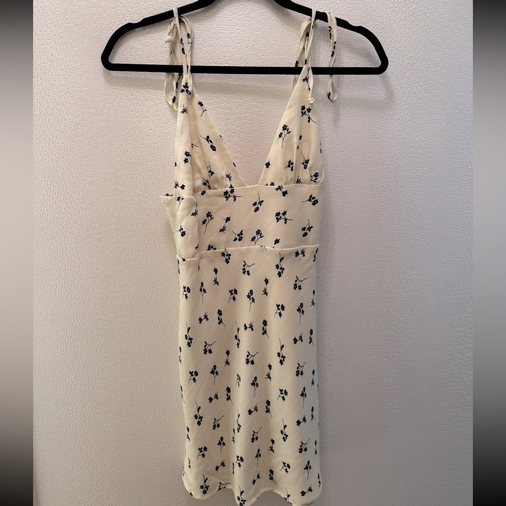Tobi Sidney A-Line off white floral mini dress Sz S